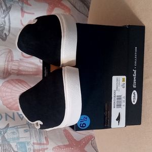 Dr. Scholl's Essential Collection Women's slip-on shoes blk 6 1/2. New W/Box~